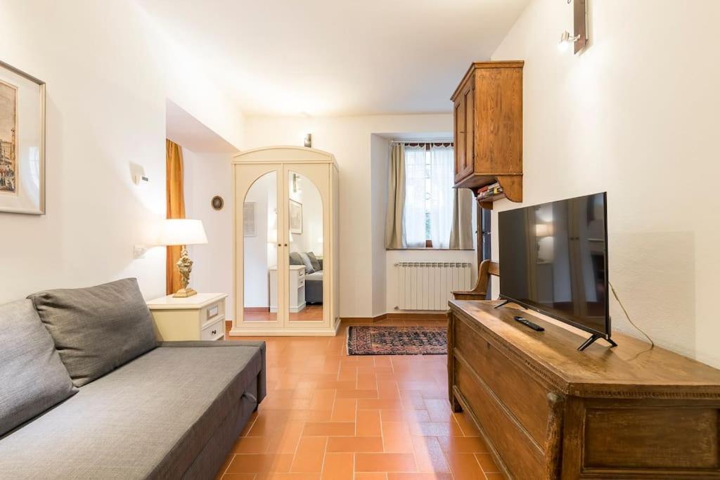 Dalu Florence Apartment Davide - Private Car Park 15 Minutes To The City Center Luaran gambar